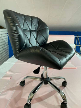 Стул для мастера маникюра со спинкой на колесах МЕГА (большая ракушка)