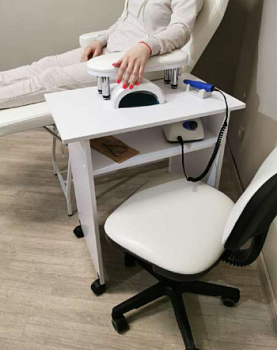 Маникюрный стол ПОДКАТНОЙ для работы в 4 руки с полкой