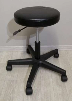  Стул-таблетка на пластиковом пятилучье без спинки